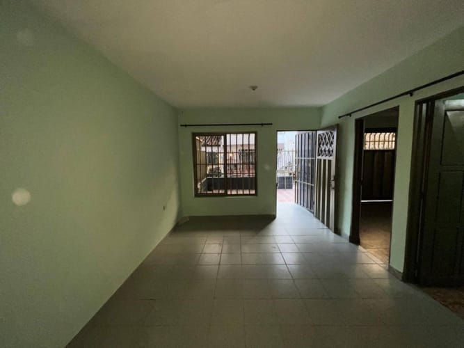 Casa de 3 alcobas en arriendo en Union De Vivienda Popular, Cali, 150 m² · foto 2 de 15