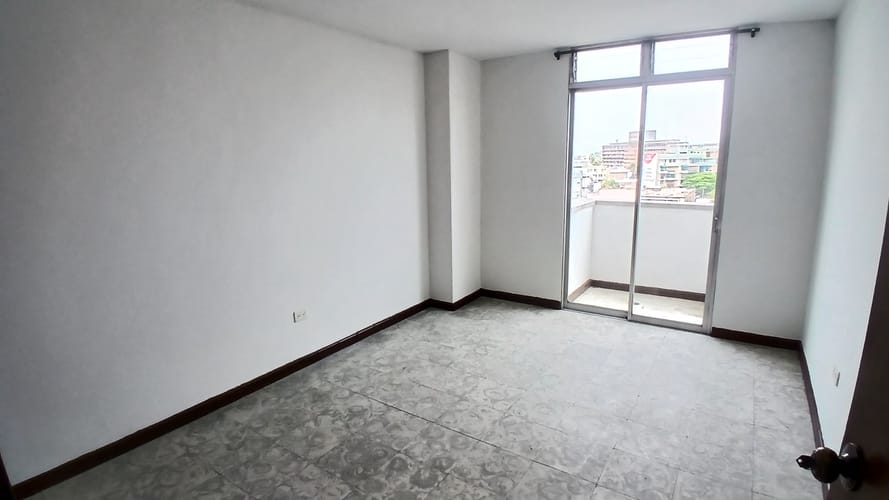 Apartamento de 3 alcobas en arriendo en Versalles, Cali, 160 m² · foto 4 de 16