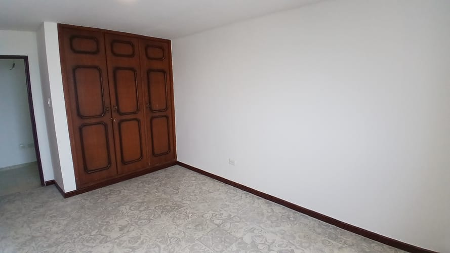 Apartamento de 3 alcobas en arriendo en Versalles, Cali, 160 m² · foto 14 de 16