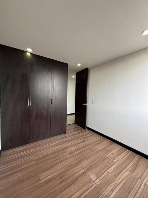 Apartamento de 3 alcobas en venta en Fontibon, Bogotá, 52 m² · foto 8 de 18