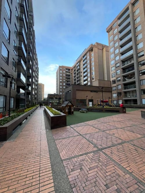 Apartamento de 1 alcoba en arriendo en Cantalejo, Bogotá, 55 m² · foto 22 de 24