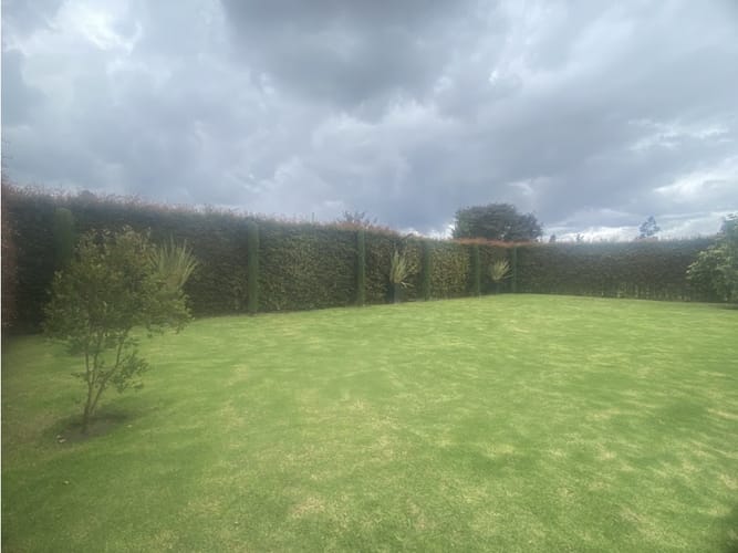 Casa de 4 alcobas en venta en Club Guaymaral, Bogotá, 366 m² · foto 3 de 24