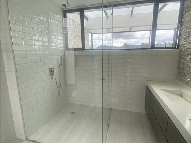 Casa de 4 alcobas en venta en Club Guaymaral, Bogotá, 366 m² · foto 8 de 24