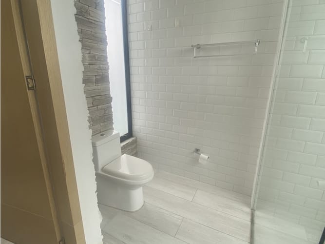 Casa de 4 alcobas en venta en Club Guaymaral, Bogotá, 366 m² · foto 9 de 24