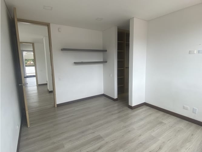 Casa de 4 alcobas en venta en Club Guaymaral, Bogotá, 366 m² · foto 10 de 24