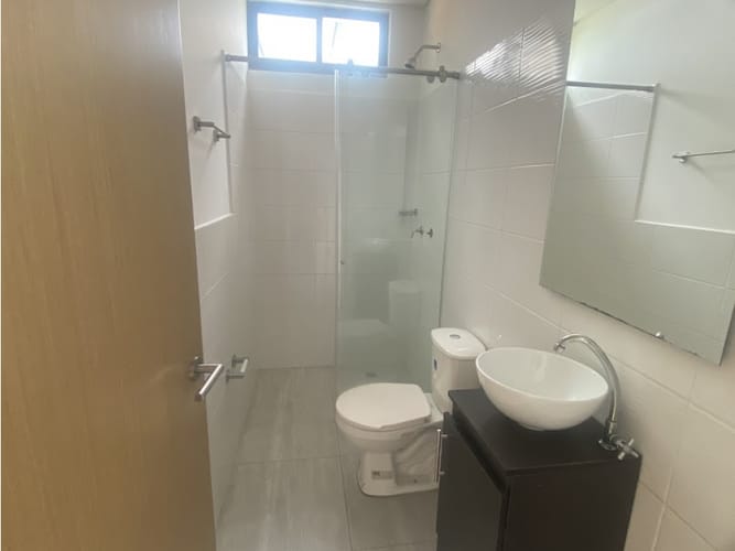 Casa de 4 alcobas en venta en Club Guaymaral, Bogotá, 366 m² · foto 16 de 24