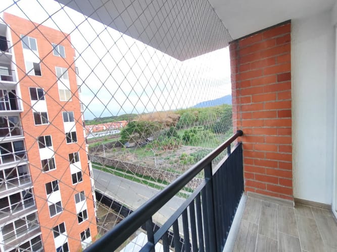 Apartamento de 3 alcobas en arriendo en Ciudad Pacífica, Cali, 80 m² · foto 2 de 19