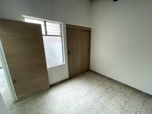 Apartamento de 3 alcobas en arriendo en Suramérica, Itagüí, 60 m² · foto 11 de 12