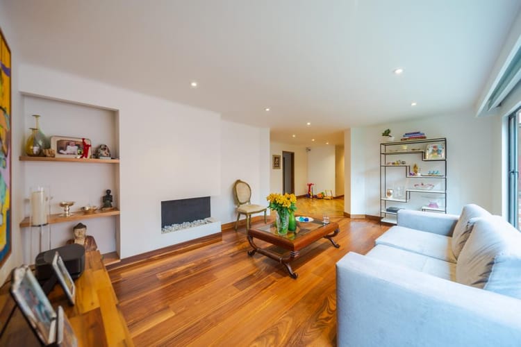 Apartamento de 3 alcobas en venta en Los Rosales, Bogotá, 173 m² · foto 1 de 24