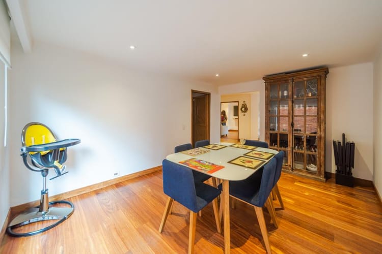 Apartamento de 3 alcobas en venta en Los Rosales, Bogotá, 173 m² · foto 5 de 24