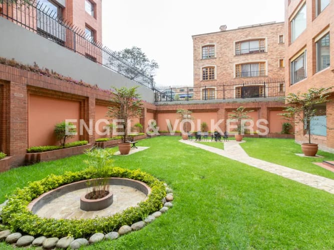 Apartamento de 2 alcobas en venta en Chico Norte, Bogotá, 160 m² · foto 14 de 15