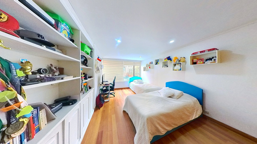 Apartamento de 2 alcobas en venta en Chicó Navarra, Bogotá, 148 m² · foto 16 de 21