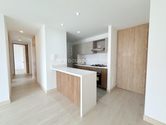 Apartamento de 2 alcobas en arriendo en Américas Central, Bogotá, 67 m² · foto 6 de 16