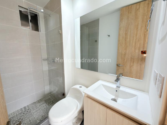 Apartamento de 2 alcobas en arriendo en Américas Central, Bogotá, 67 m² · foto 7 de 16