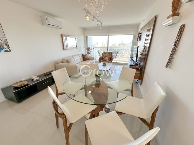 Hermoso Apartamento en venta a pasos del mar.