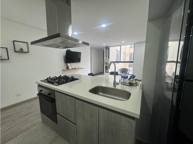 Apartamento de 2 alcobas en arriendo en Chicó Navarra, Bogotá, 66 m² · foto 2 de 21