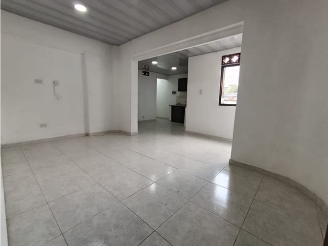 Apartamento de 3 alcobas en arriendo en Prado, Medellín, 100 m² · foto 2 de 24