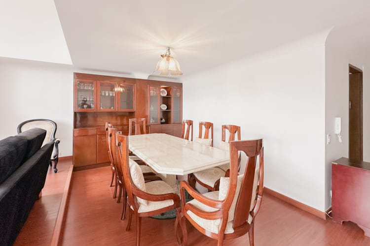 Apartamento de 3 alcobas en venta en Chico, Bogotá, 300 m² · foto 4 de 24