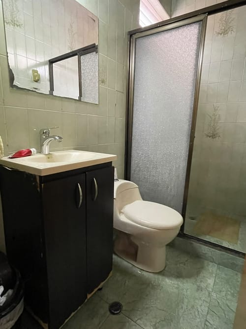 Casa de 5 alcobas en arriendo en Belén Rosales, Medellín, 310 m² · foto 14 de 18