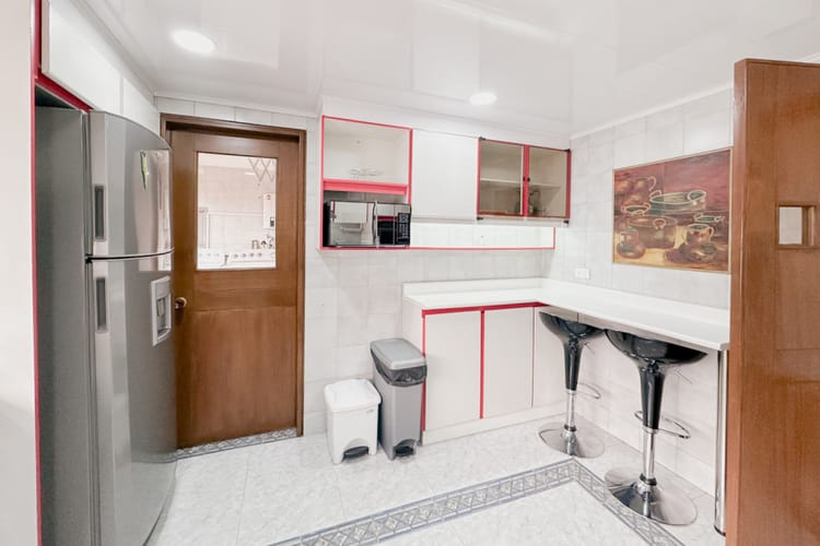 Apartamento de 3 alcobas en venta en Chico, Bogotá, 300 m² · foto 9 de 24
