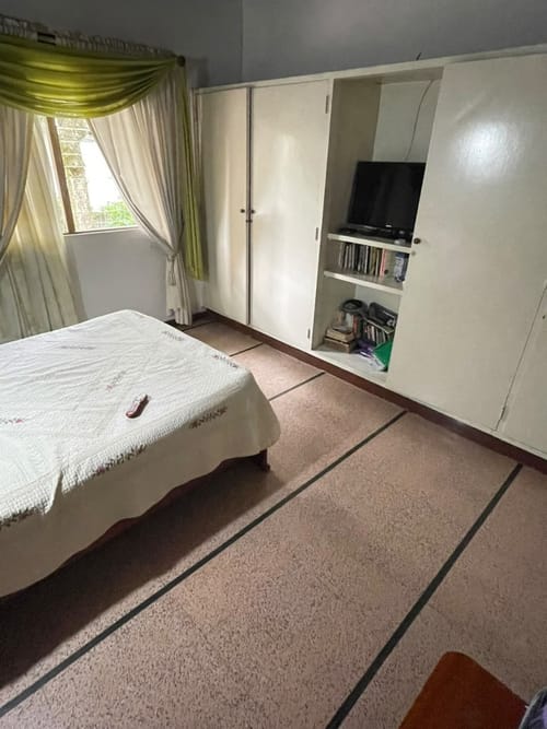 Casa de 5 alcobas en arriendo en Belén Rosales, Medellín, 310 m² · foto 18 de 18