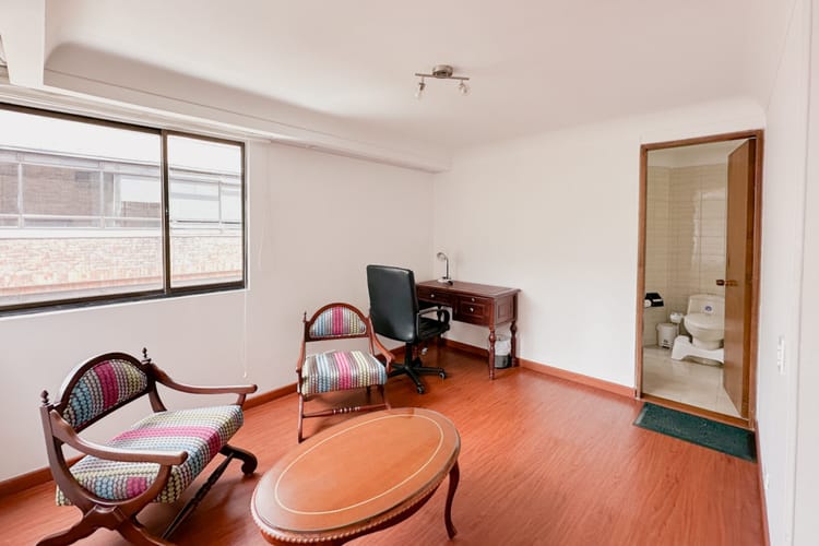 Apartamento de 3 alcobas en venta en Chico, Bogotá, 300 m² · foto 14 de 24