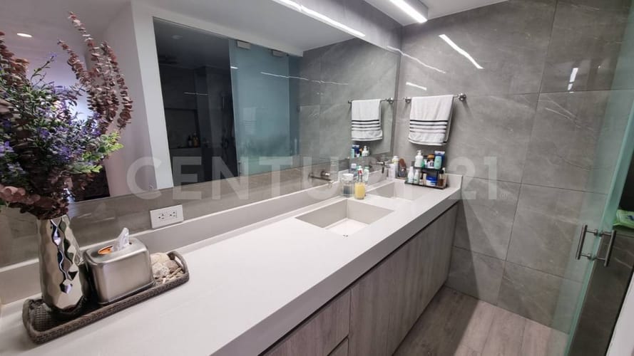 Apartamento de 3 alcobas en venta en Multicentro, Bogotá, 180 m² · foto 14 de 17