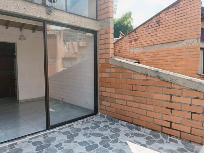 Casa de 3 alcobas en arriendo en Belén, Medellín, 190 m² · foto 10 de 17