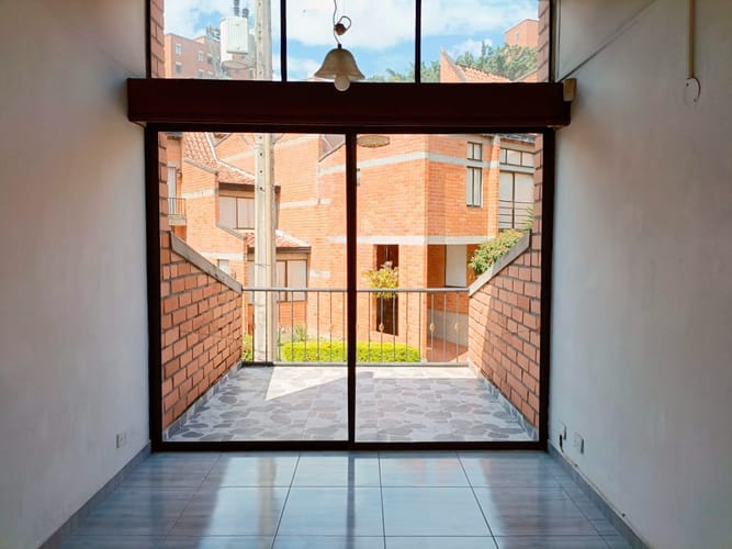 Casa de 3 alcobas en arriendo en Belén, Medellín, 190 m² · foto 13 de 17