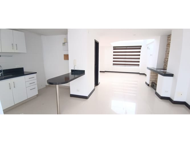 Casa de 4 alcobas en arriendo en Siberia, Cota, 160 m² · foto 3 de 24