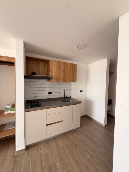 Apartaestudio en arriendo en Cristales, Cali, 30 m² · foto 5 de 17
