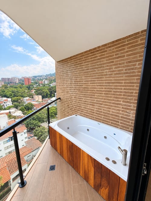 Apartamento de 1 alcoba en arriendo en Cristales, Cali, 48 m² · foto 2 de 12