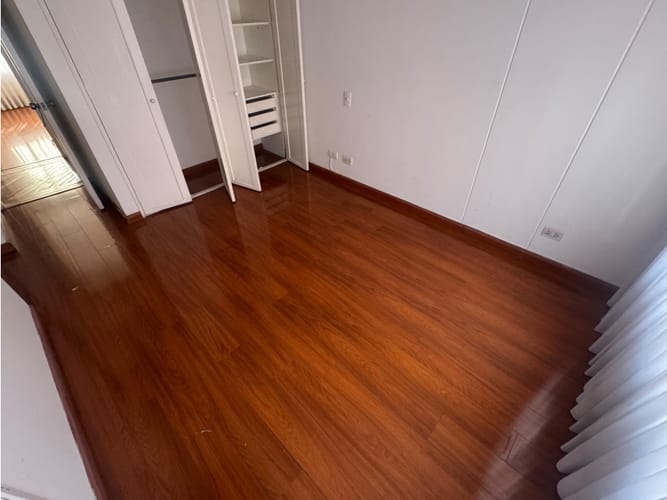 Apartamento de 3 alcobas en venta en Portales Del Country, Bogotá, 82 m² · foto 16 de 23