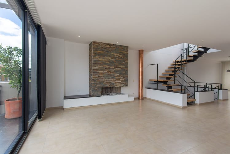 Apartamento de 3 alcobas en venta en El Virrey, Bogotá, 180 m² · foto 1 de 20