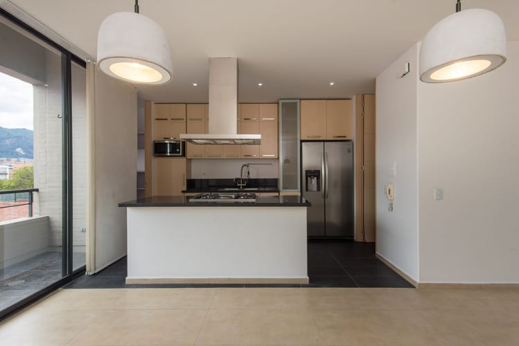 Apartamento de 3 alcobas en venta en El Virrey, Bogotá, 180 m² · foto 3 de 20