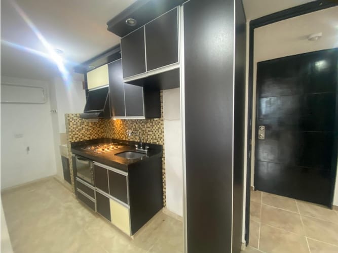 Apartamento de 1 alcoba en arriendo en Villanueva, Medellín, 30 m² · foto 2 de 19