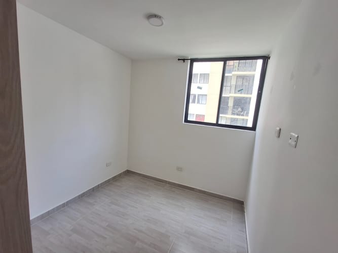 Apartamento de 3 alcobas en arriendo en Picaleña Y Mirolindo, Ibagué, 70 m² · foto 5 de 11