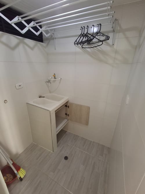 Apartamento de 3 alcobas en arriendo en Picaleña Y Mirolindo, Ibagué, 70 m² · foto 7 de 11