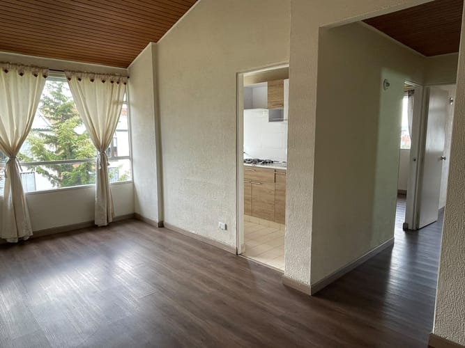 Apartamento de 2 alcobas en arriendo en Toberin, Bogotá, 50 m² · foto 3 de 12