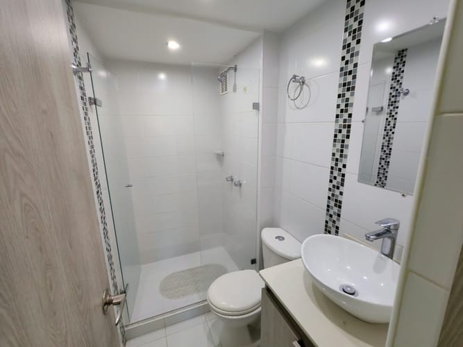 Apartamento de 2 alcobas en arriendo en La Navarra, Bello, 58 m² · foto 12 de 24