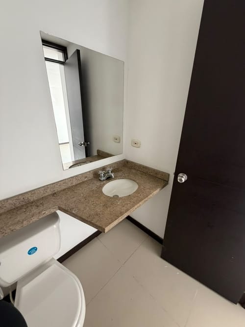 Casa de 3 alcobas en arriendo en Aeropuerto, Pereira, 156 m² · foto 12 de 13