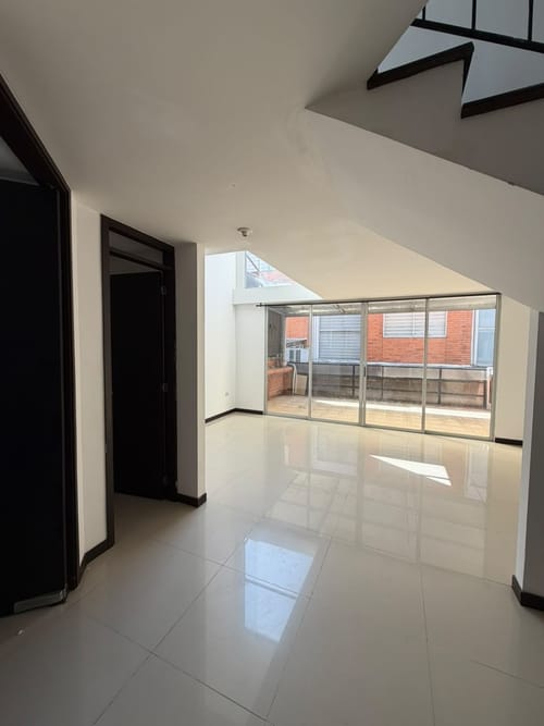 Casa de 3 alcobas en arriendo en Aeropuerto, Pereira, 156 m² · foto 3 de 13