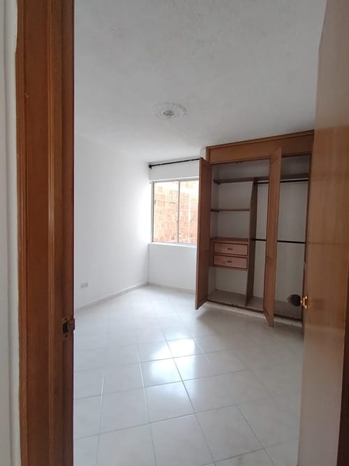 Apartamento de 2 alcobas en arriendo en Campo Hermoso, Bucaramanga, 75 m² · foto 5 de 9