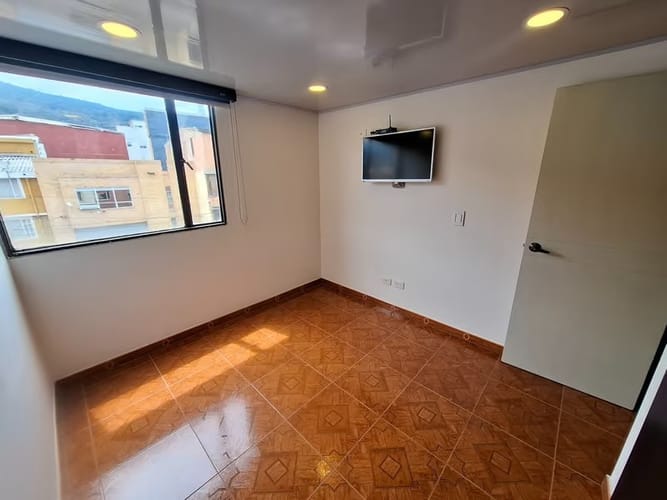Apartamento de 3 alcobas en venta en El Moral, Bogotá, 64 m² · foto 8 de 23