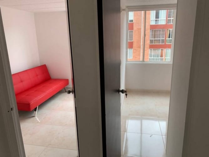 Apartamento de 3 alcobas en venta en Agrupacion La Cofradia, Bogotá, 53 m² · foto 4 de 23