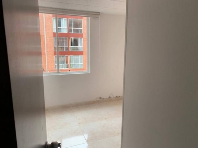 Apartamento de 3 alcobas en venta en Agrupacion La Cofradia, Bogotá, 53 m² · foto 8 de 23