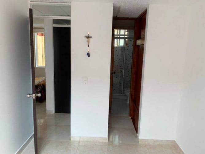 Apartamento de 3 alcobas en venta en Agrupacion La Cofradia, Bogotá, 53 m² · foto 9 de 23