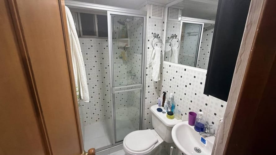 Apartamento de 3 alcobas en venta en Agrupacion La Cofradia, Bogotá, 53 m² · foto 17 de 23