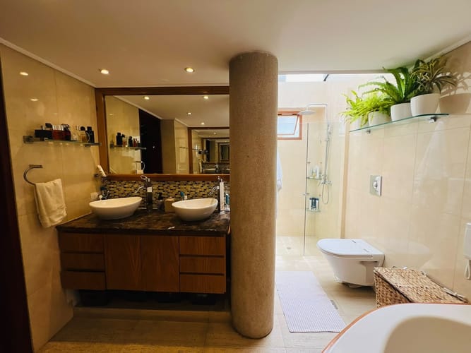 Casa de 3 alcobas en venta en Lindaraja, Bogotá, 256 m² · foto 18 de 24