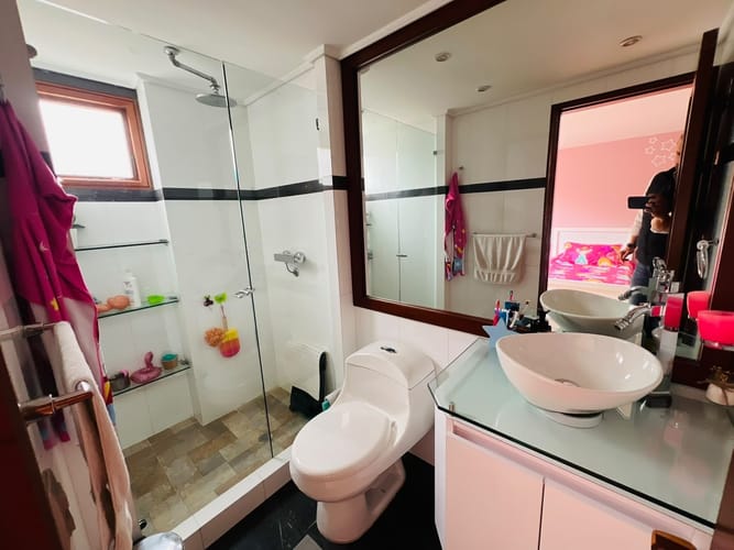 Casa de 3 alcobas en venta en Lindaraja, Bogotá, 256 m² · foto 21 de 24